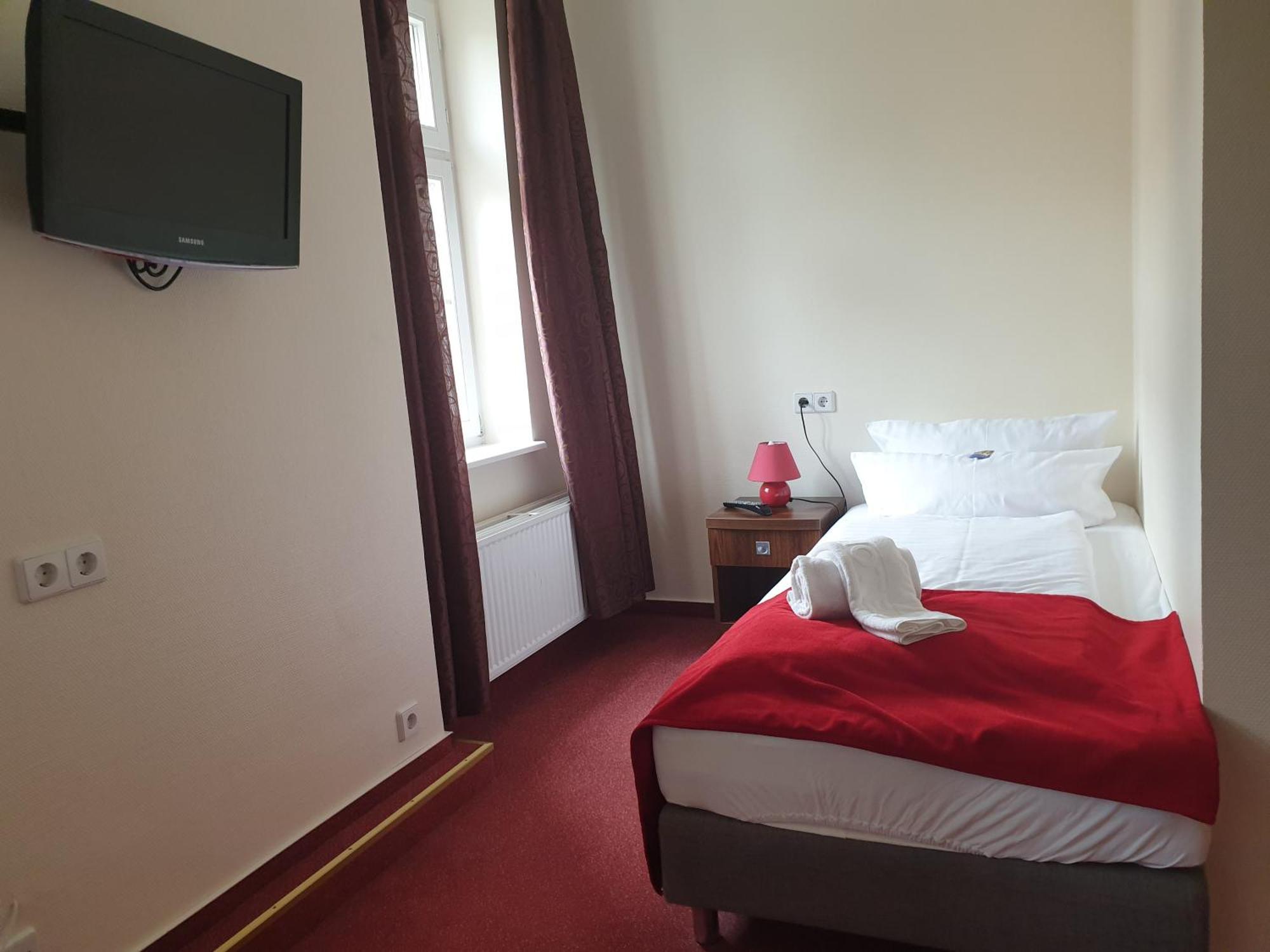 Viadrina Rooms & Apartments Frankfurt-Oder Am Park Im Zentrum Φρανκφούρτη  Εξωτερικό φωτογραφία